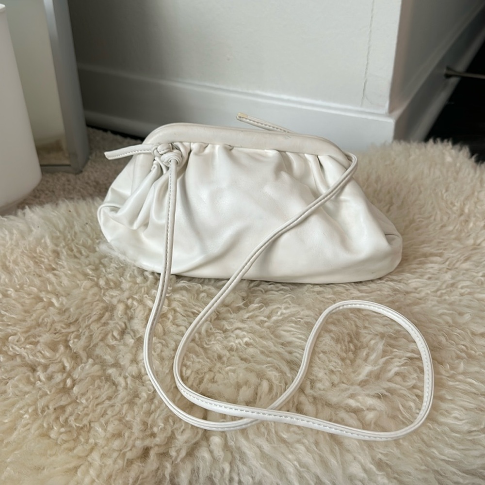 Fancy faux leather clutch bag! Perfect for any occasion! White color!